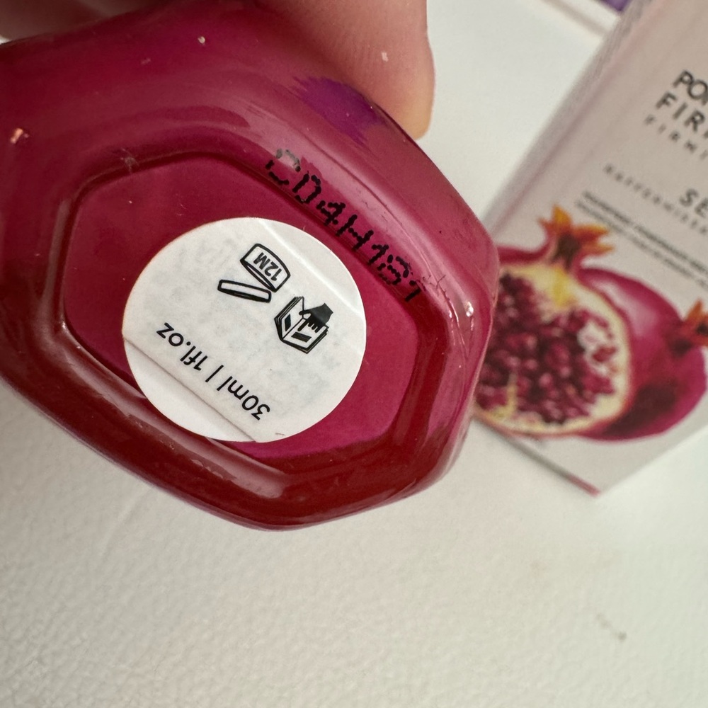 Glow Recipe Pomegranate Peptide Firming Serum - Picture 5 of 7
